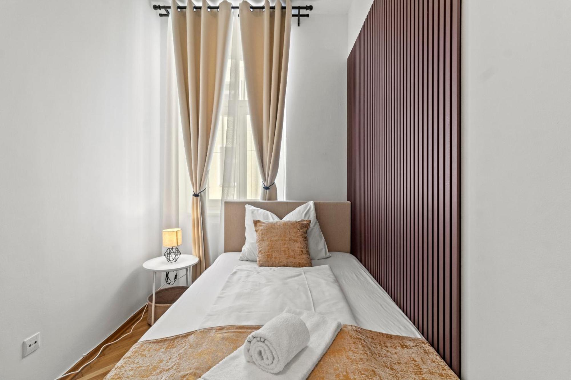 Apartment Zentrale, Stilvolle Und Gemuetliche Wien